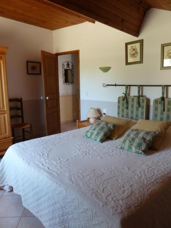 Bed and Breakfast Les Cigales Saint-Andiol Экстерьер фото