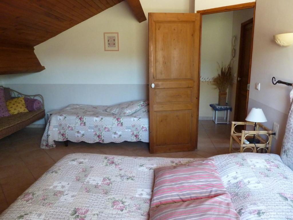 Bed and Breakfast Les Cigales Saint-Andiol Экстерьер фото
